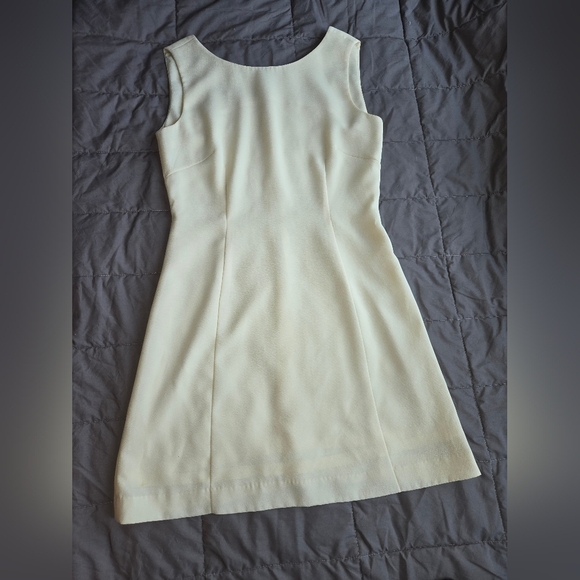 Kásu Dresses & Skirts - KáSu Cream Sleeveless Mini  Dress Size S